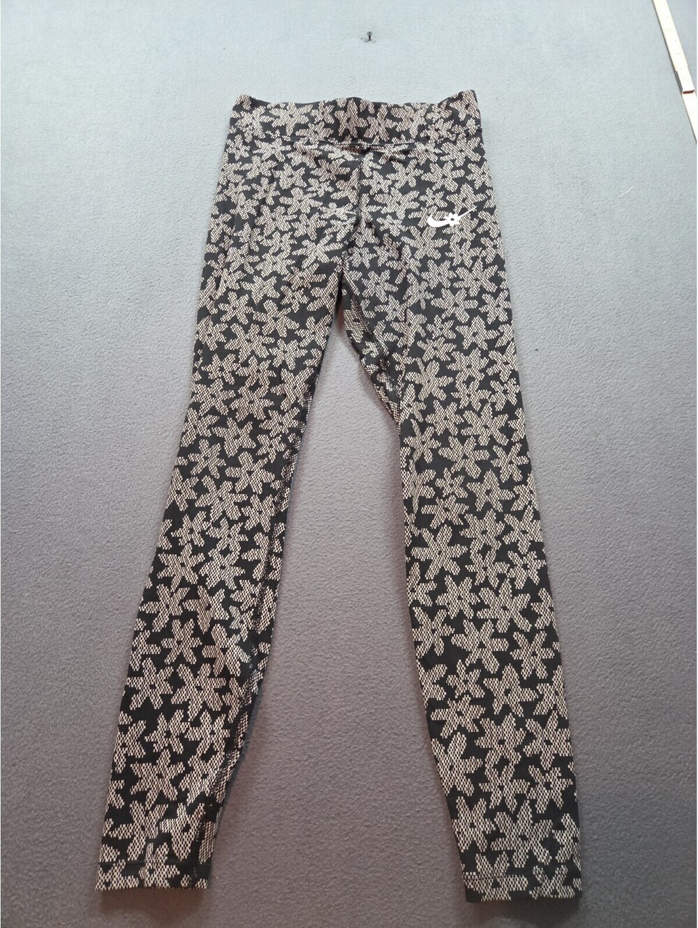 women's floral print zip-up jacket & leggings by Nike size S - Picture 2 of 15